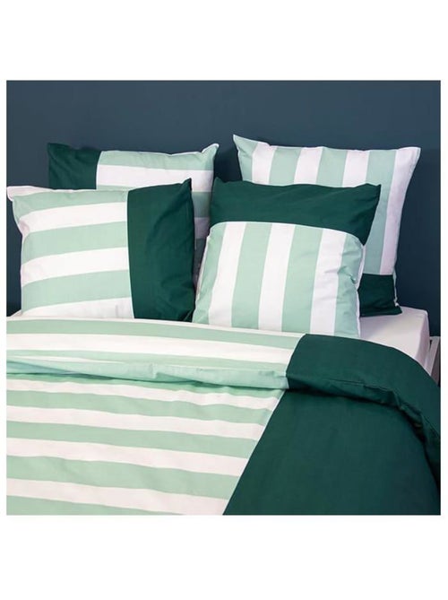 Parure de lit - côté déco - rayé vert et blanc - coton 100% - 220x240 cm - 2 taies 63x63 - Kiabi Parure de lit - côté déco - rayé vert et blanc - coton 100% - 220x240 cm - 2 taies 63x63 - Kiabi
