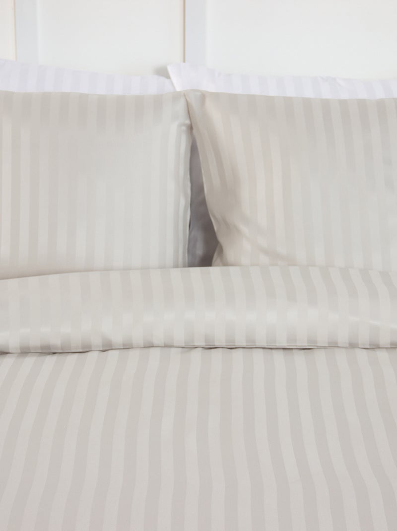 Parure de lit 1 ou 2 personnes en satin + 2 taies Gris - Kiabi