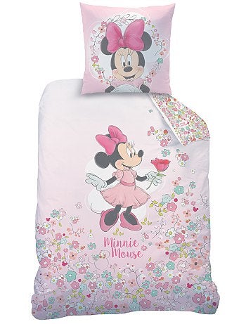 Product Un esprit printanier pour cette parure à l?effigie de 'Minnie' - Parure de lit 1 personne 'Minnie' de 'Disney' réversible - 1 housse de couette 140 x 200 - 1 taie d'oreiller 63 x 63 cm - Pur coton - Finition boutons - Imprimé 'Minnie' et 'fleurs' devant + 'fleurs' all over au dos - 1 pochette de protection en coton avec liens coulissants pour remplacer l'emballage plastiqueHabillement Maison / Maison / Linge de lit enfant / Parure de lit Standard KIABI