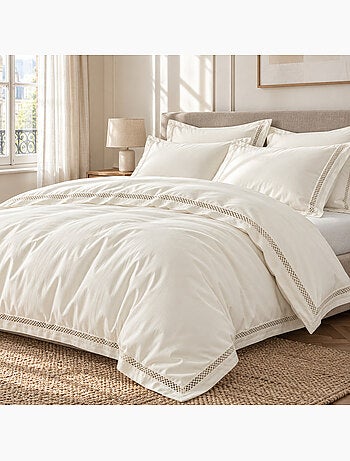 Parure de lit + 2 taies d’oreiller satin de coton 120 fils brodé autrefois