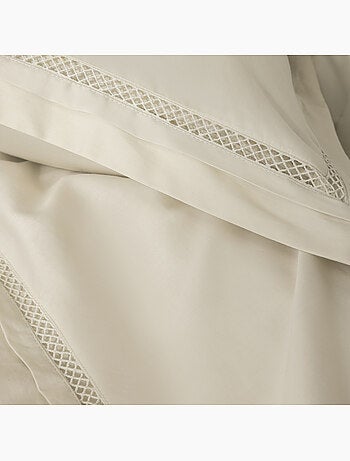 Parure de lit + 2 taies d’oreiller satin de coton 120 fils brodé autrefois