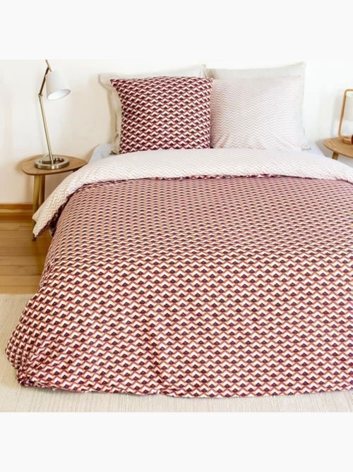 Parure de lit 220x240 cm - cote deco - imprimé géométrique - microfibre - rouge blanc - adulte - Kiabi Parure de lit 220x240 cm - cote deco - imprimé géométrique - microfibre - rouge blanc - adulte - Kiabi