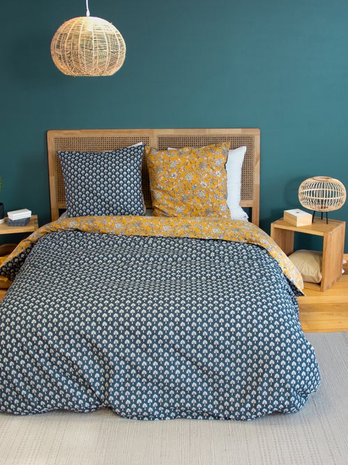 Parure de lit 3 pièces - 2 personnes - Housse de couette + 2 taies d'oreiller - Kiabi Parure de lit 3 pièces - 2 personnes - Housse de couette + 2 taies d'oreiller - Kiabi
