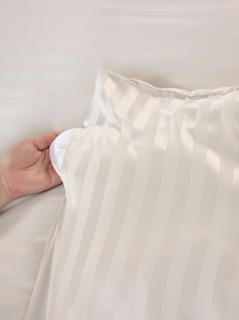 Parure de lit 3 pièces satin à fines rayures housse + taies Beige clair - Kiabi