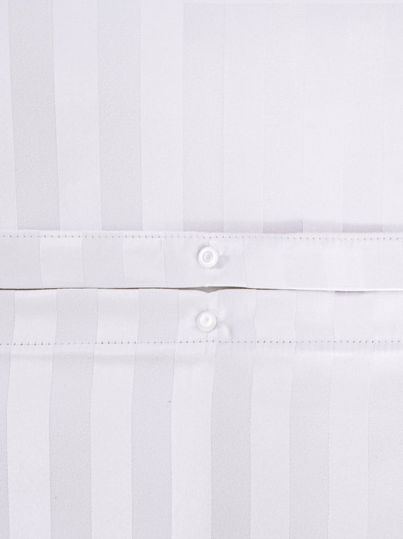 Parure de lit 3 pièces satin à fines rayures housse + taies Blanc - Kiabi