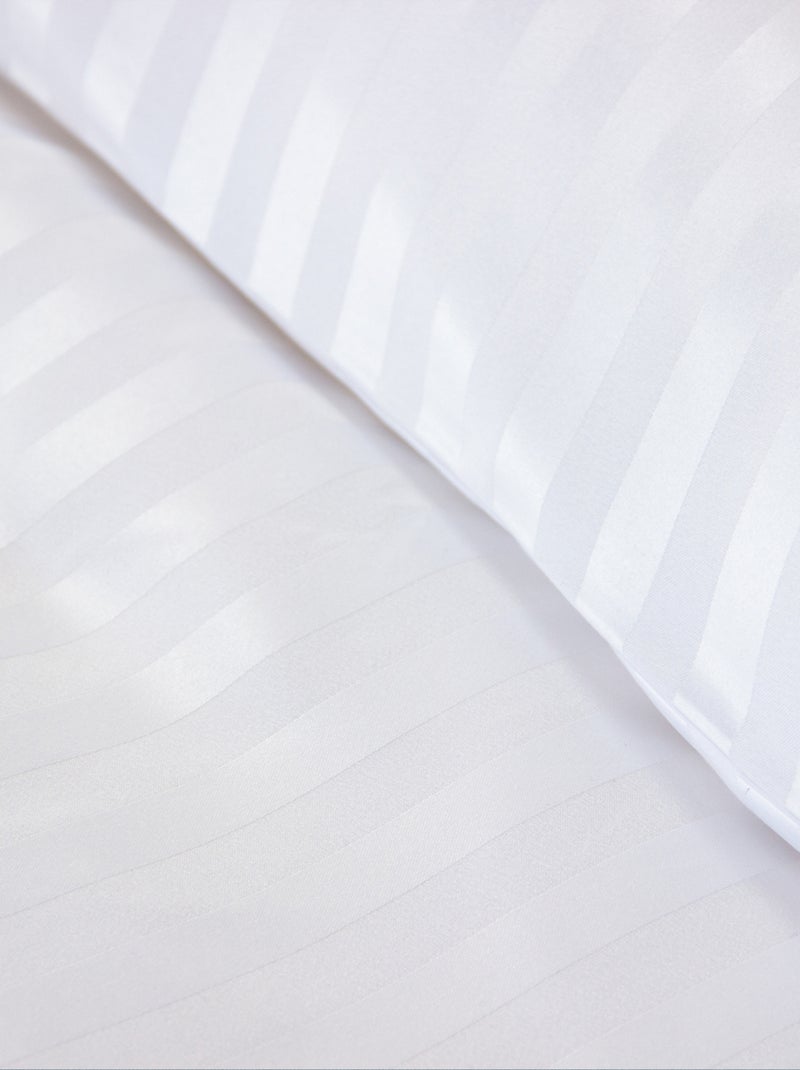 Parure de lit 3 pièces satin à fines rayures housse + taies Blanc - Kiabi