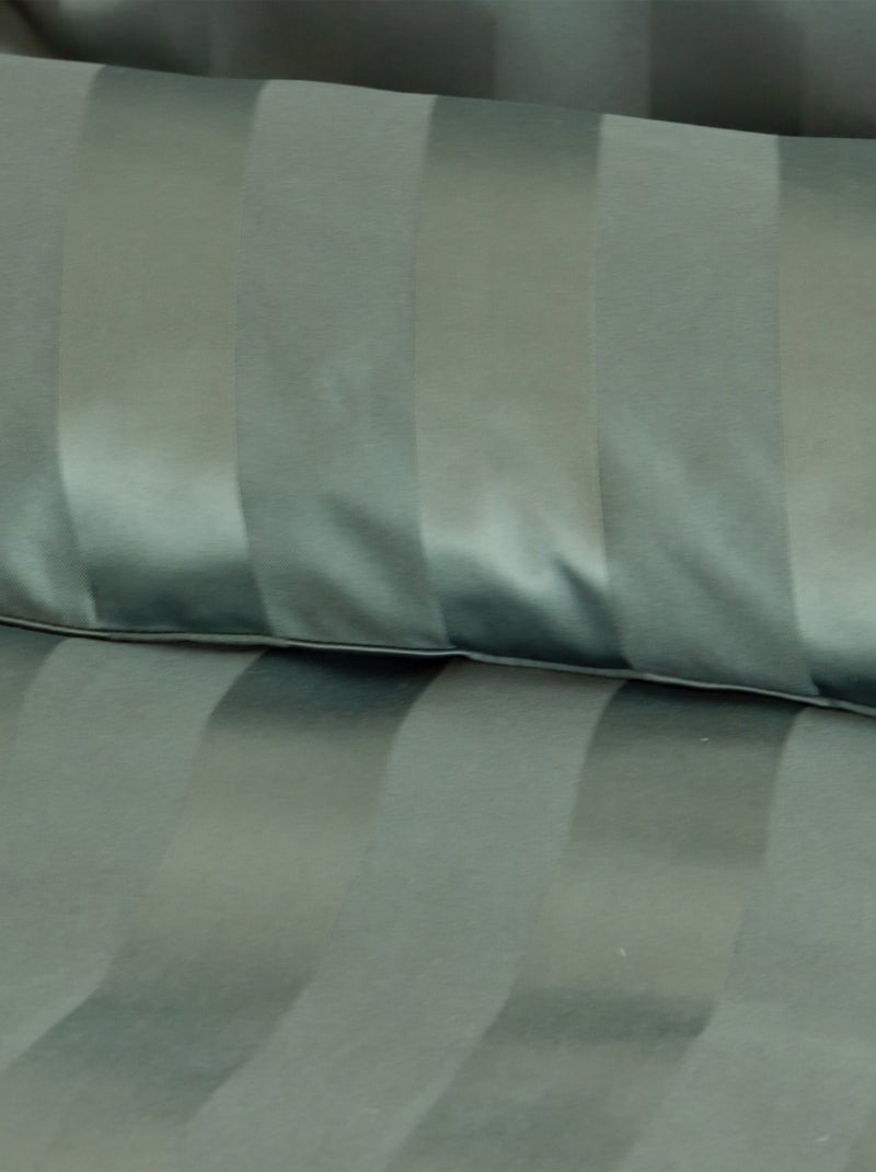 Parure de lit 3 pièces satin à fines rayures housse + taies Vert - Kiabi
