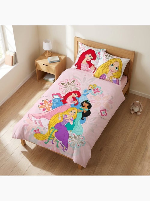 Parure de lit bébé Princesses avec Raiponce, Ariel, Jasmine et Cendrillon réversible – 100% coton - Kiabi Parure de lit bébé Princesses avec Raiponce, Ariel, Jasmine et Cendrillon réversible – 100% coton - Kiabi