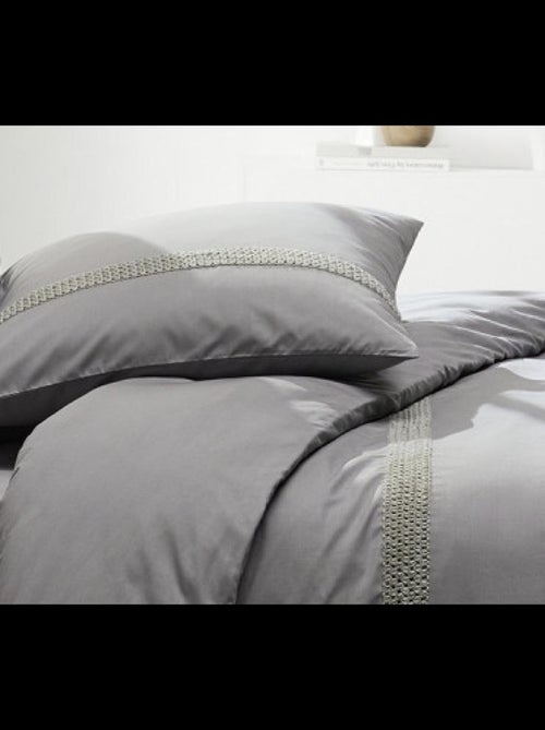 Parure de lit Coton Luxury Macrame PROMO LINGE - Kiabi Parure de lit Coton Luxury Macrame PROMO LINGE - Kiabi