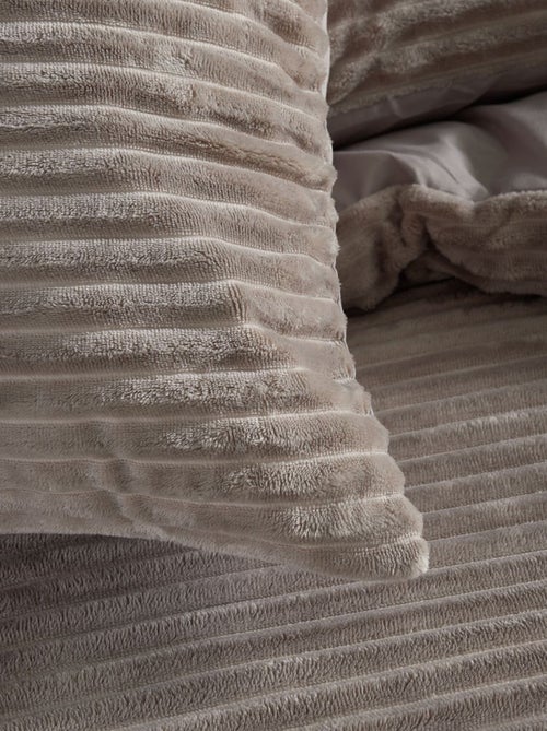 Parure de lit en polaire côtelé BIEN AU CHAUD - Kiabi Parure de lit en polaire côtelé BIEN AU CHAUD - Kiabi