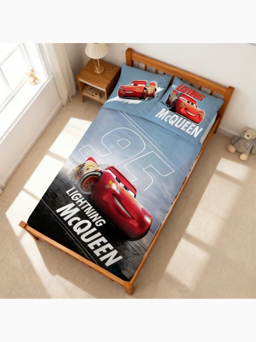 Parure de lit enfant Cars avec Lightning McQueen phosphorescente réversible – 100% coton - Kiabi Parure de lit enfant Cars avec Lightning McQueen phosphorescente réversible – 100% coton - Kiabi