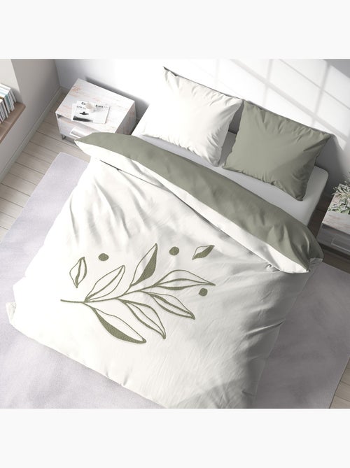 Parure de lit HERBIER – 240x220 cm – Coton lavé tufté – 52 fils/cm² – Vert olive - Kiabi Parure de lit HERBIER – 240x220 cm – Coton lavé tufté – 52 fils/cm² – Vert olive - Kiabi