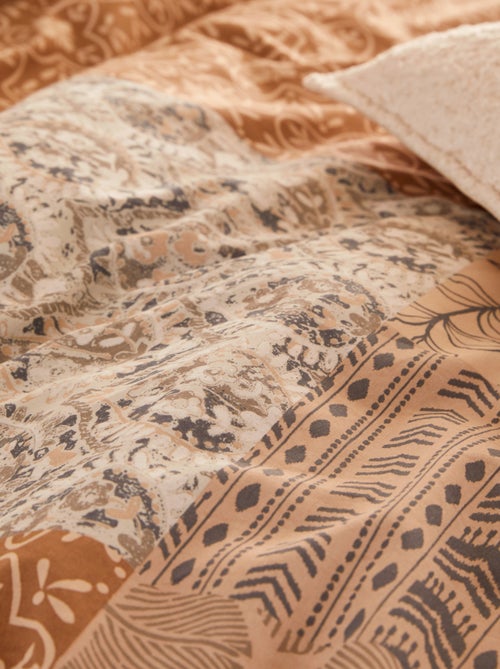 Parure de lit réversible en coton imprimé patchwork - Kiabi Parure de lit réversible en coton imprimé patchwork - Kiabi