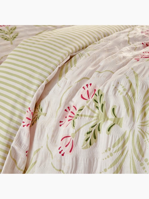 Parure de lit réversible texturée 3 pièces florale housse + taies - Kiabi