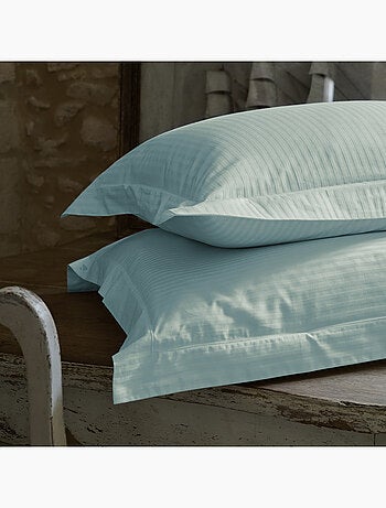 Parure de lit satin de coton CONCERTO Taie 65x65 cm A rayures