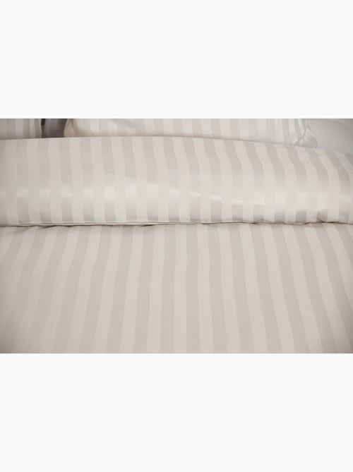 Parure de Lit Satin en Microfibre - Rayures Tissées - 240x220 / Beige - Kiabi