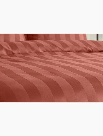 Parure de Lit Satin en Microfibre – Rayures Tissées