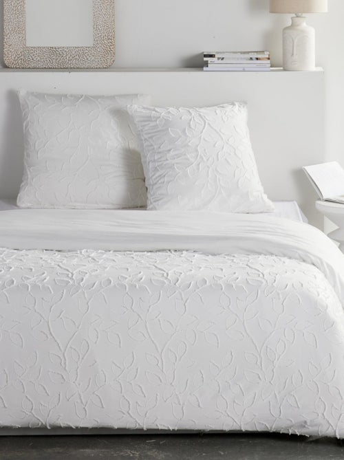 Parure de lit tufté Floral ESSENTIAL - Kiabi Parure de lit tufté Floral ESSENTIAL - Kiabi