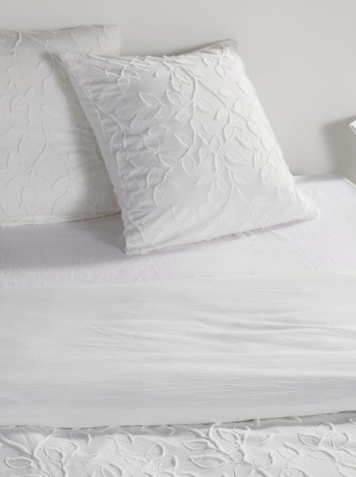 Parure de lit tufté Floral ESSENTIAL - Kiabi Parure de lit tufté Floral ESSENTIAL - Kiabi