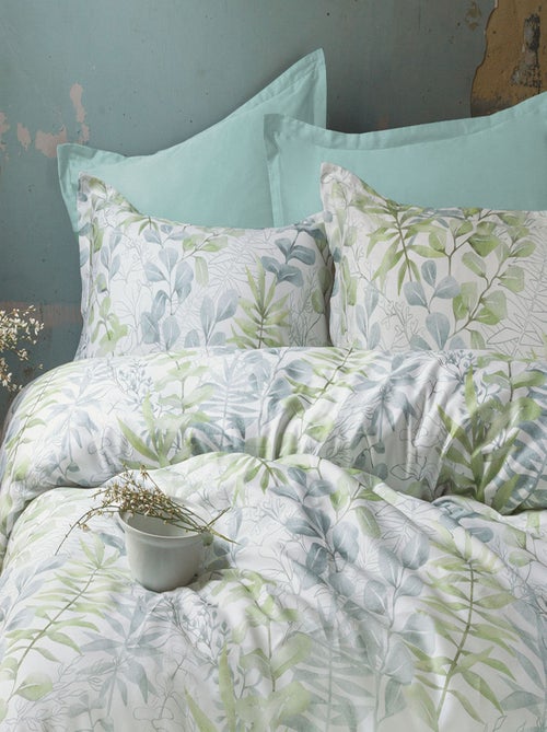 Parure housse de couette 240x220 cm et 2 taies d'oreiller 63x63cm satin de coton imprimé - Kiabi Parure housse de couette 240x220 cm et 2 taies d'oreiller 63x63cm satin de coton imprimé - Kiabi