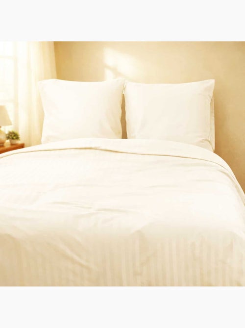 Parure housse de couette coton bande satin 120 fils MIRAGE - Kiabi Parure housse de couette coton bande satin 120 fils MIRAGE - Kiabi