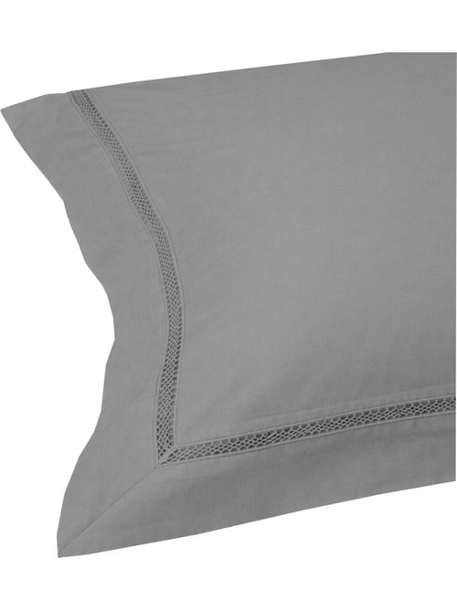 Parure housse de couette en coton brodé uni - Brojad - Kiabi