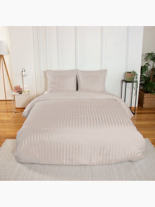Parure housse de couette Polyester motif Rayés Satinés - Kiabi Parure housse de couette Polyester motif Rayés Satinés - Kiabi