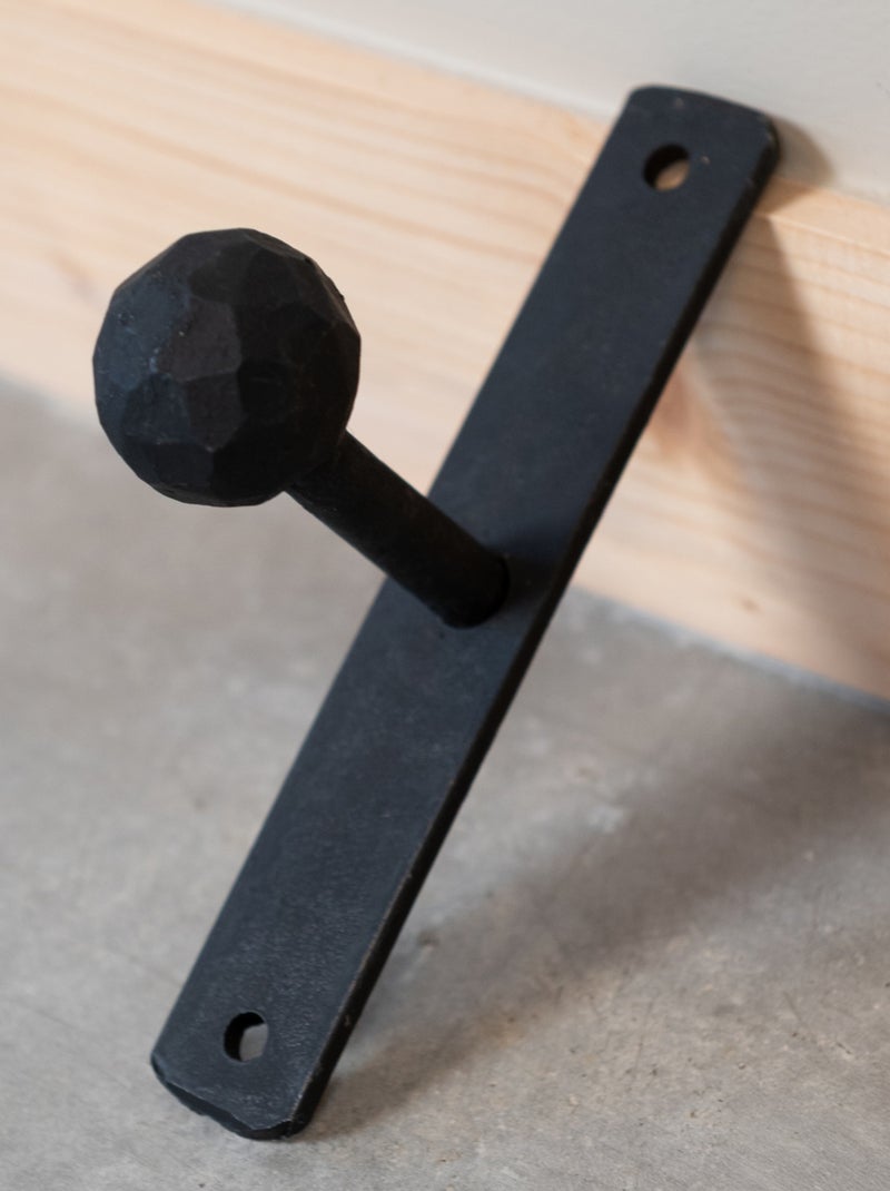 Patère murale boule en métal brut Noir - Kiabi