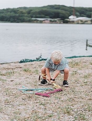 Pelle, râteau et foret à sable