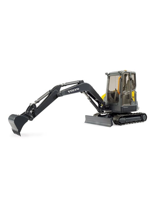 Pelleteuse compacte Volvo ECR40 - Kiabi
