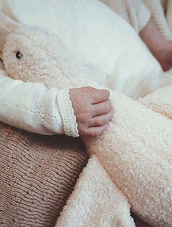 Peluche bruit blanc Liva l'oie beige