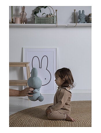 Peluche Miffy - Tricot vert amande - 32 cm