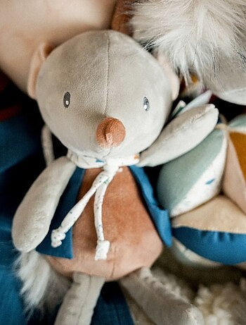 Peluche musicale petite souris