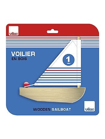 Petit voilier de bain