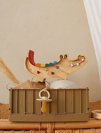 Petite lampe veilleuse crocodile bois