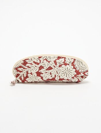Petite trousse en textile matelassé