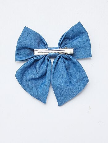 Pince avec nœud brodé