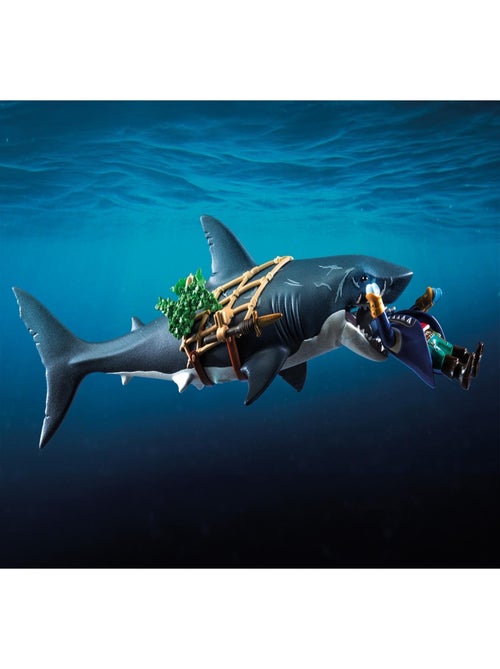 Pirate et requin géant avec mâchoire articulée - Kiabi
