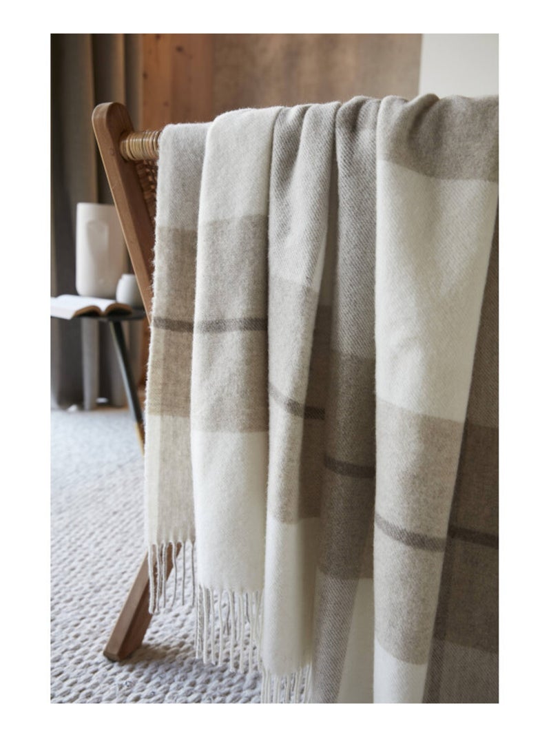 Plaid - L'effet papillon - 100% Pure laine vierge Multicolore - Kiabi