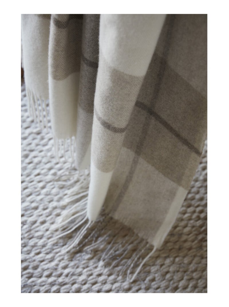 Plaid - L'effet papillon - 100% Pure laine vierge Multicolore - Kiabi