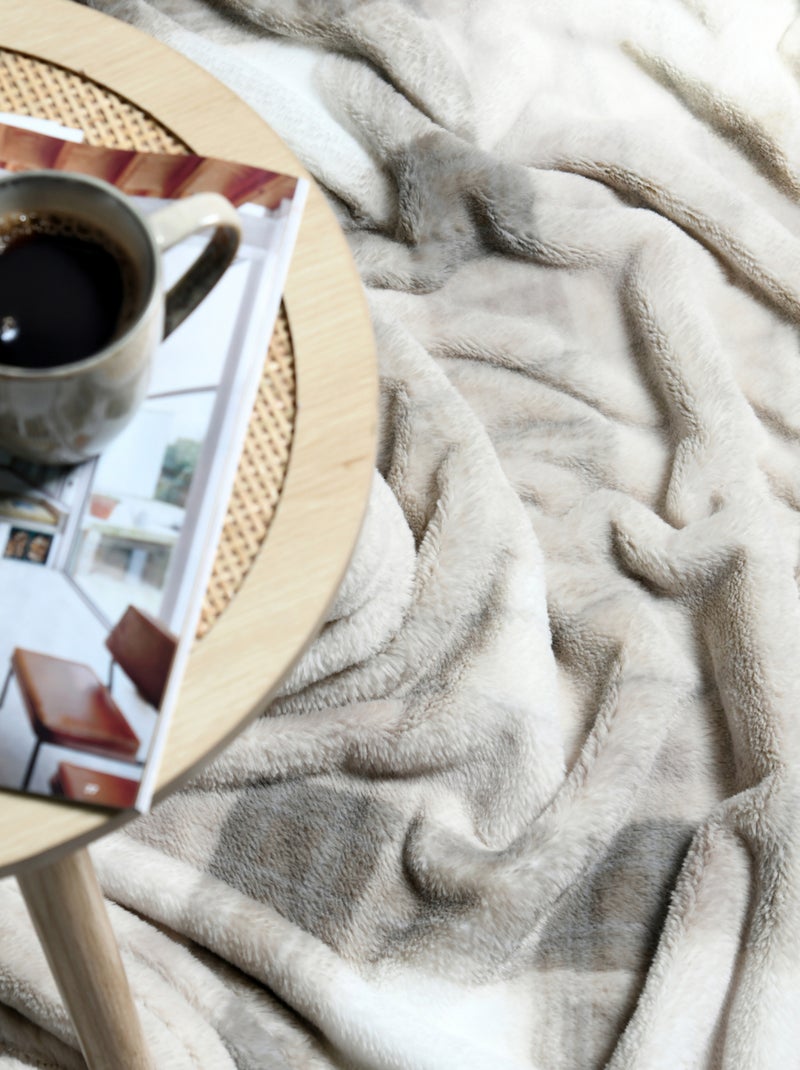 Plaid à carreaux écossais en imitation fourrure Beige - Kiabi