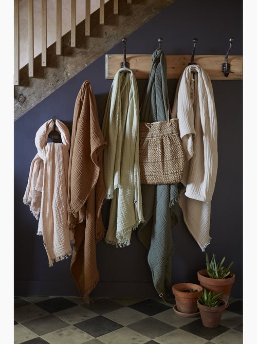Plaid à franges – double gaze de coton – gaïa - Kiabi Plaid à franges – double gaze de coton – gaïa - Kiabi