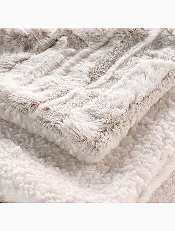 Plaid a poils doux et sherpa Lynx