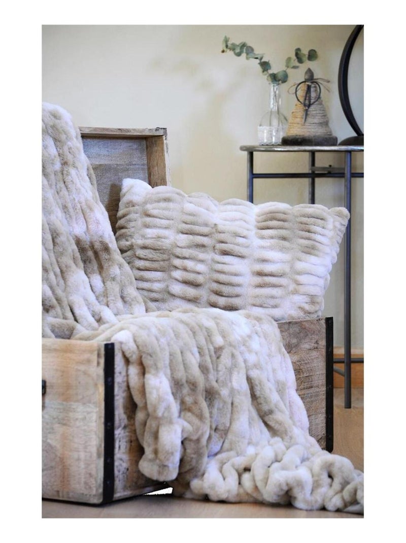 Plaid a poils doux Kalouga Beige - Kiabi