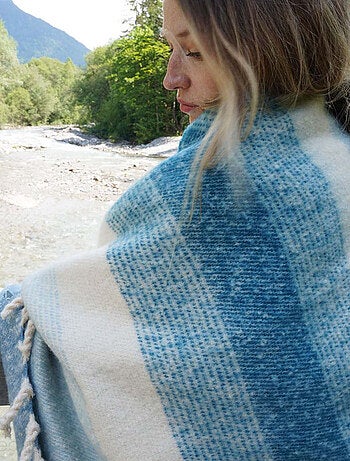 Plaid aspect mohair 100% polyester recyclé HYGGE