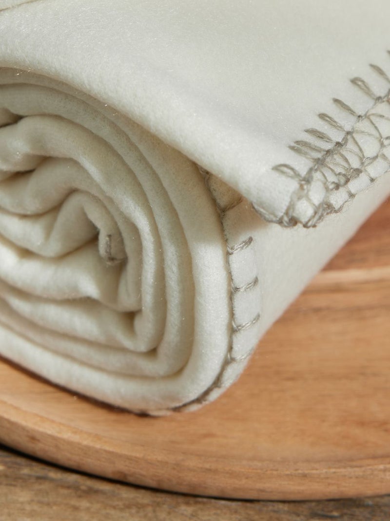 Plaid aux finitions contrastantes Blanc - Kiabi