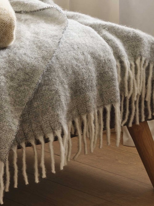Plaid chic en alpage et mohair - Kiabi Plaid chic en alpage et mohair - Kiabi
