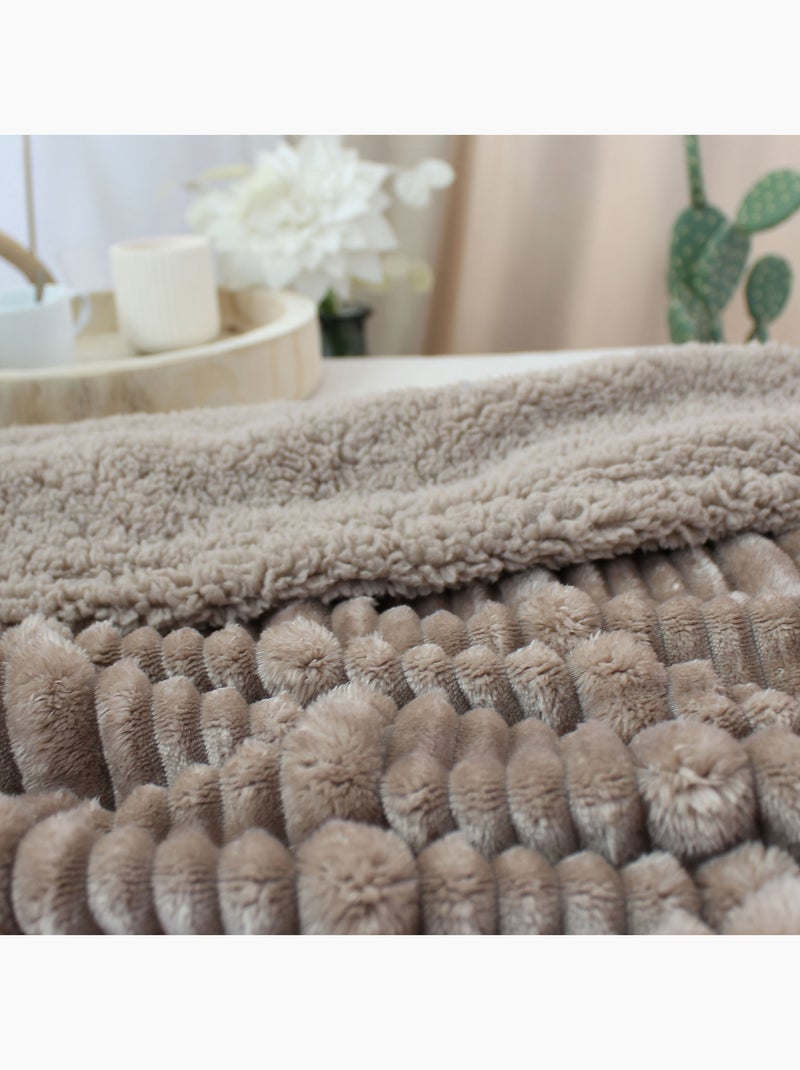 Plaid cotelé sherpa/flanelle Taupe - Kiabi