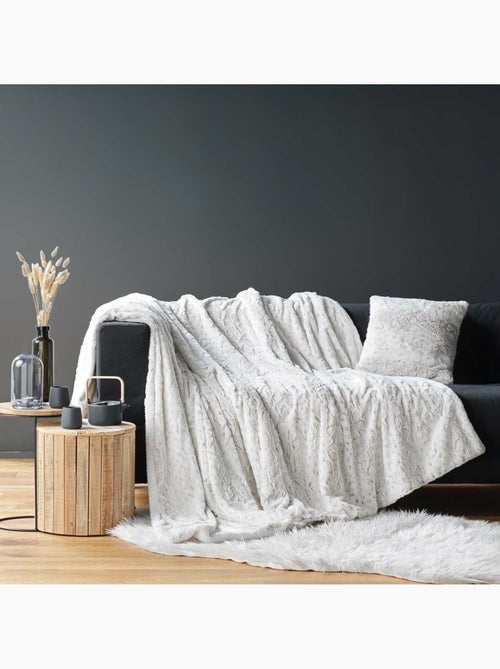 Plaid doublé en imitation fourrure - Kiabi