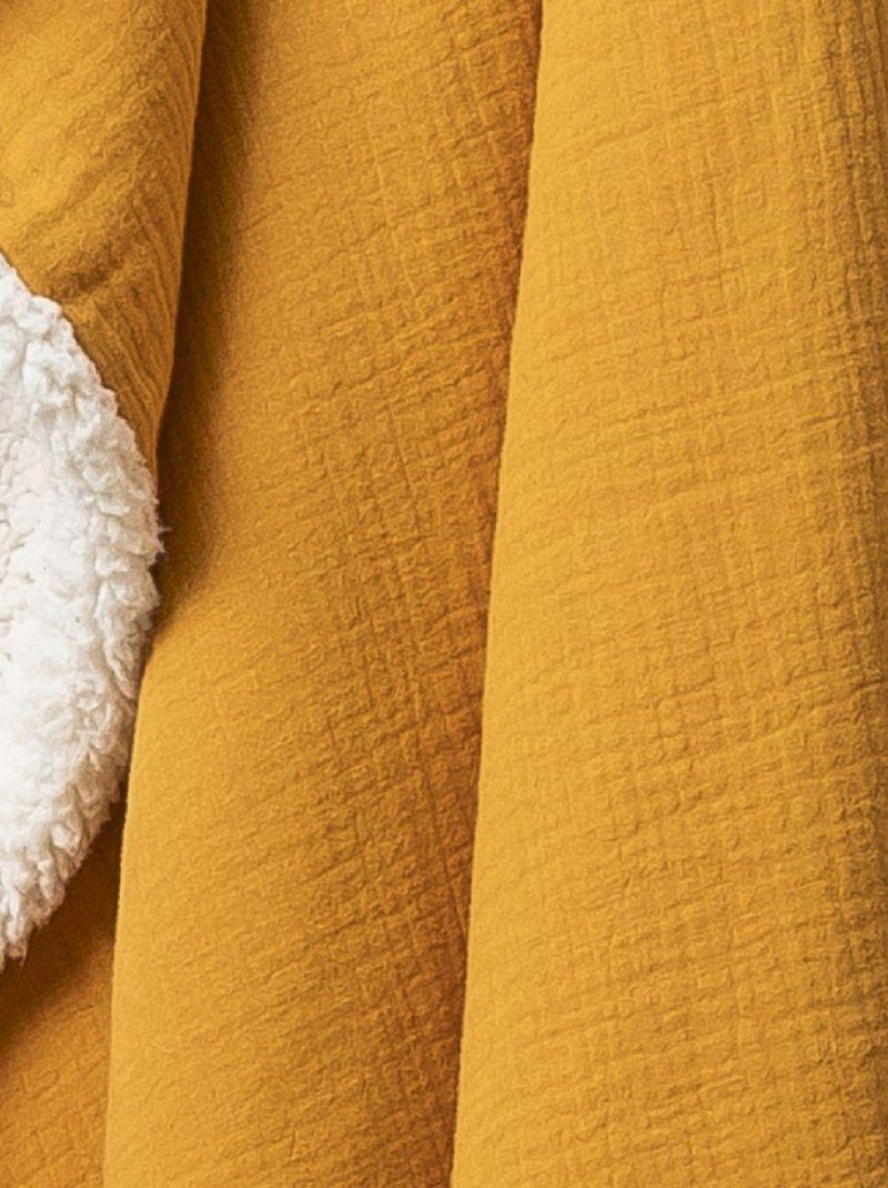 Plaid double gaze sherpa 'Deko&co' Jaune moutarde - Kiabi